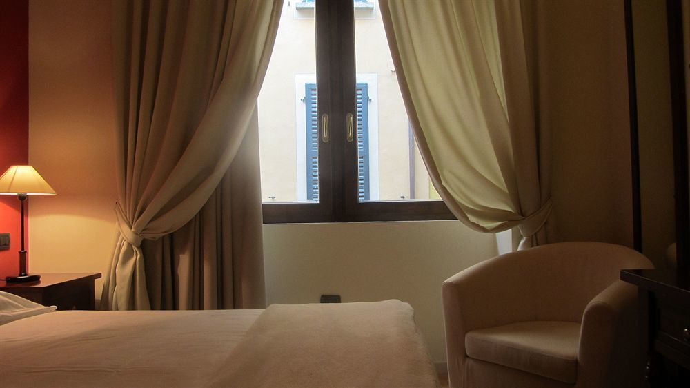 Hotel La Contrada Вербания Екстериор снимка